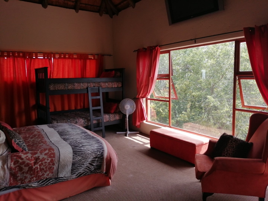 4 Bedroom Property for Sale in Boschenvaal River Front Lodges Free State